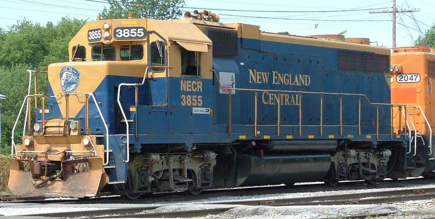 Photo of Another view of NECR GP-38 #3855 Ready to Leave the St. Albans VT yard