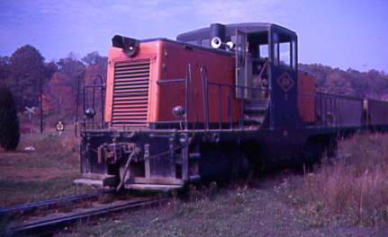 Photo of Branford Steam RR's 44 tonner at Pine Orchard, CT