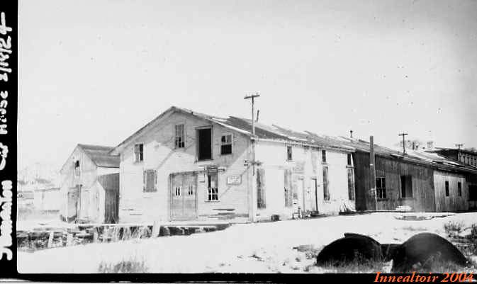 Photo of NYNHHRR-Stonington, Ct. car house 1924
