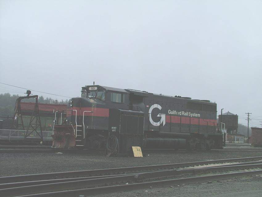 Photo of Guilford GP40-2W 501