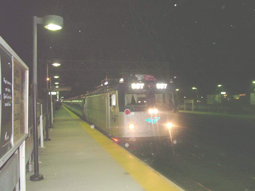 Photo of Amtrak AEM-7 907