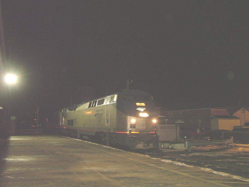 Photo of Amtrak P42DC 105 at Wallingford