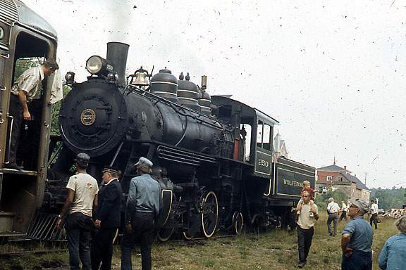 Photo of Wolfeboro RR Steam with B&M RDC's