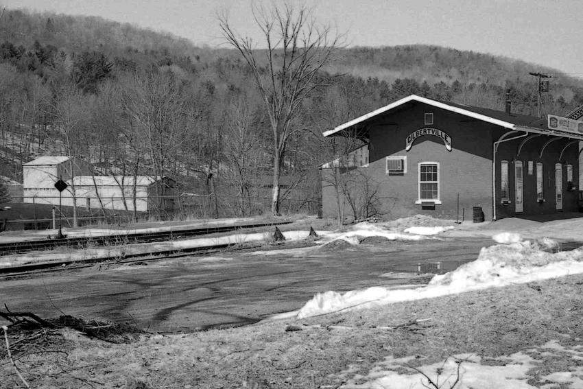 Photo of Gilbertville Depot on the Boston & Albany Ware River Branch