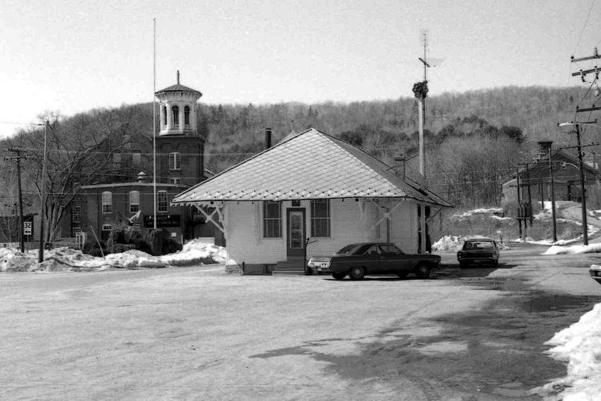 Photo of Gilbertville Depot on the Boston & Maine