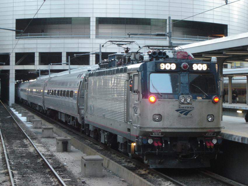 Photo of Amtrak Regional AEM7 at South Station
