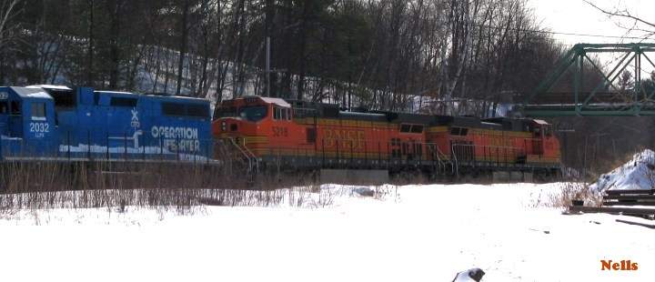 Photo of LOED with BNSF & MBTA power Millers Falls 2