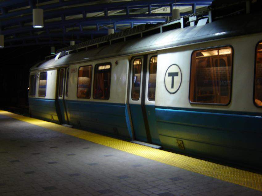 Photo of Blueline T outbound @ Airport