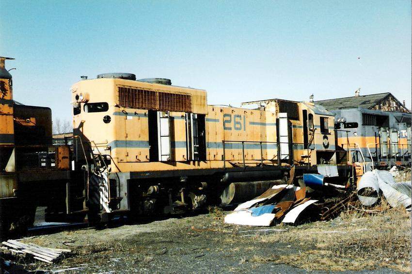 Photo of B+M #261 stored at Waterville