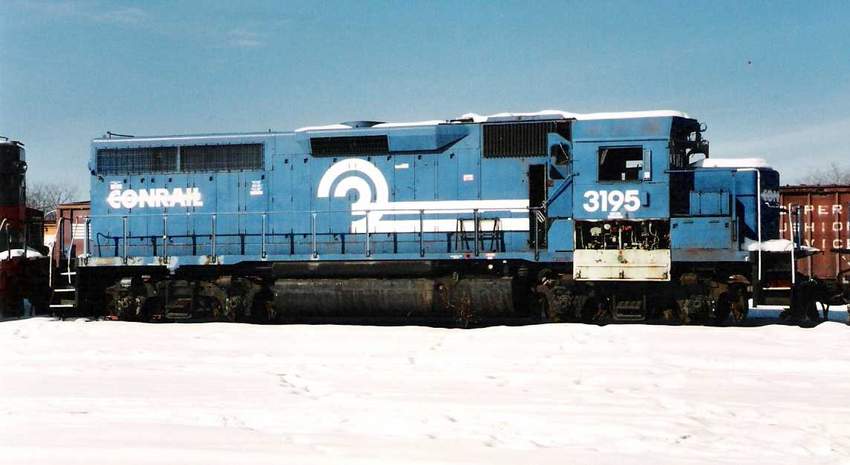 Photo of CR #3195 stored at Waterville