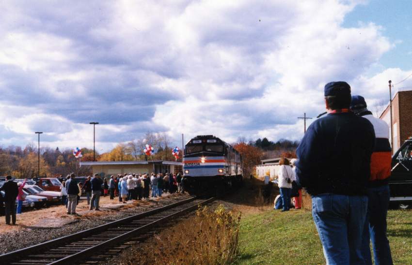 Photo of Amtrak PR run through Dover