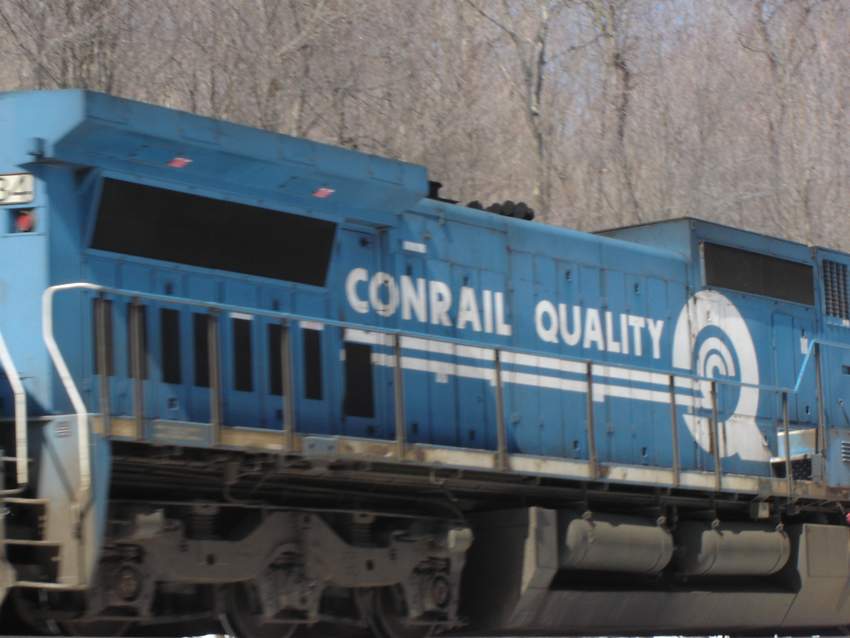 Photo of CSX (Former Conrail) CW40 on the Q436