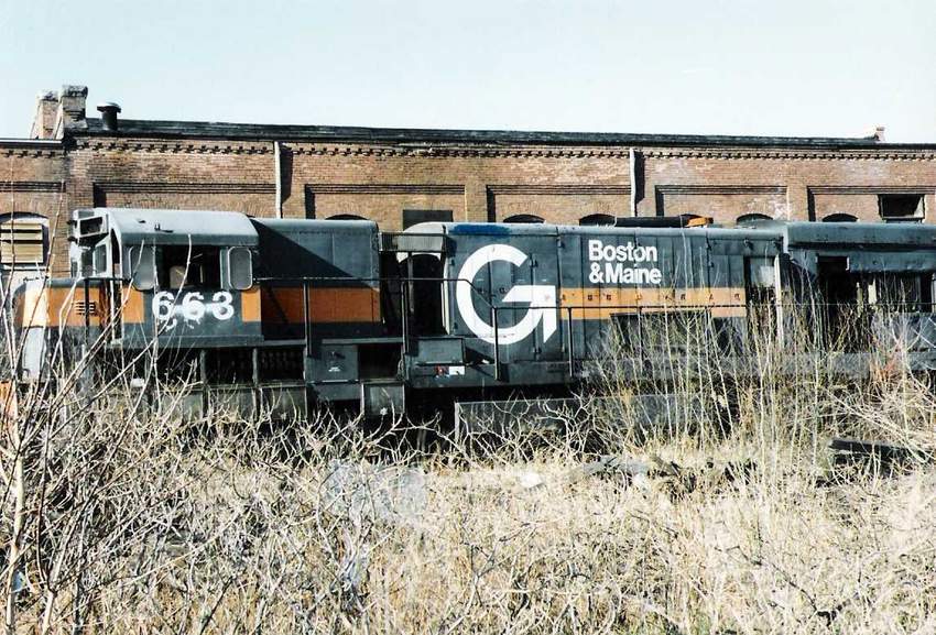 Photo of B&M #663 retired in the Waterville Deadlines