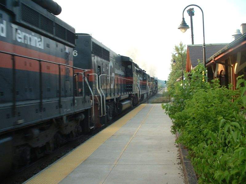 Photo of SEPO at the Durham,NH Amtrak Station