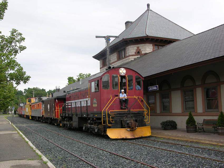 Photo of Caboose train southbound in Laconia NH