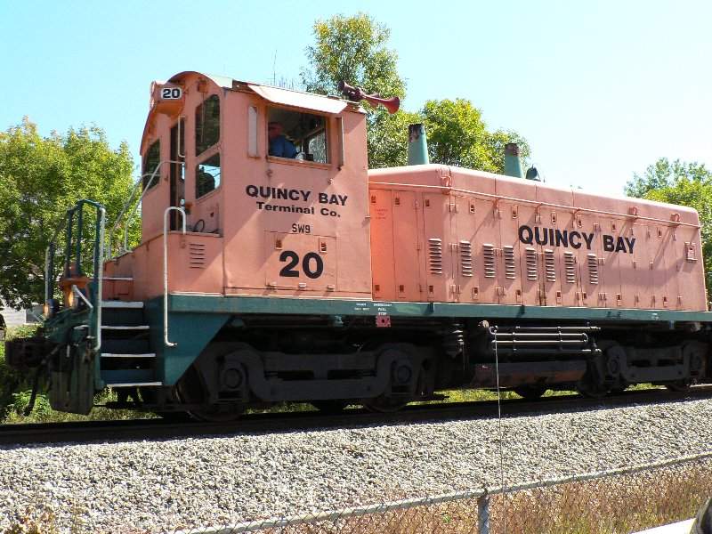 Photo of NEGS engine Quincy Bay Terminal SW-9 # 20 in Manchester,NH