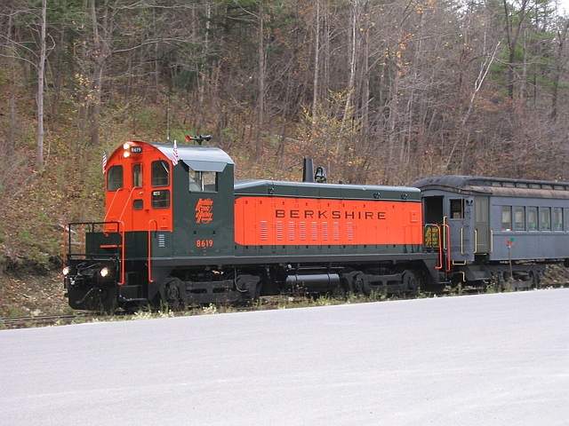 Photo of New Colors on the Berkshire Scenic 1