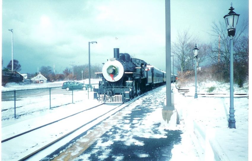 Photo of b&m 1455 being pushed to the hyannis station
