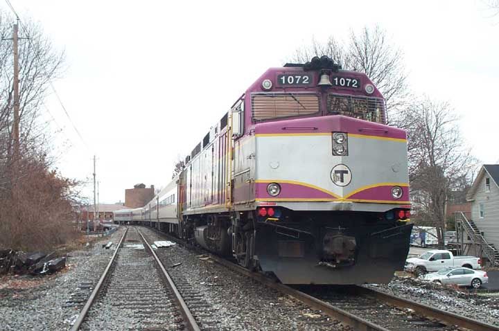 Photo of Train 911/912 at Stoughton
