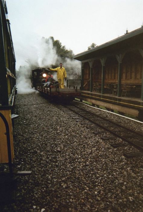Photo of Work train pulling into Sheepscot station
