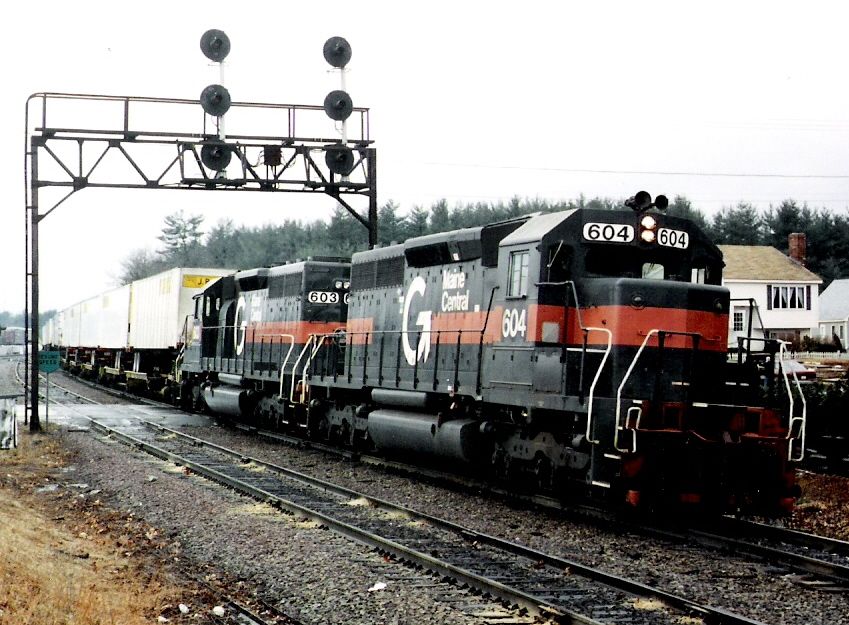 Photo of MEC #604 powers eastbound TV-96 at the Willows