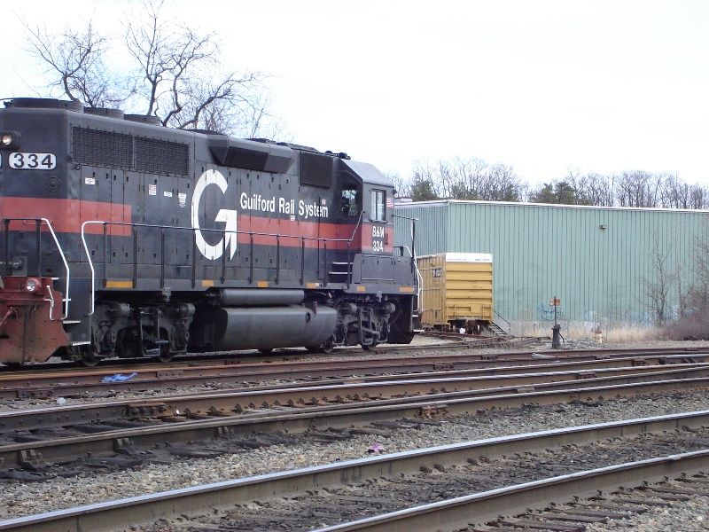 Photo of Guilford local switches Fore River Warehouse.