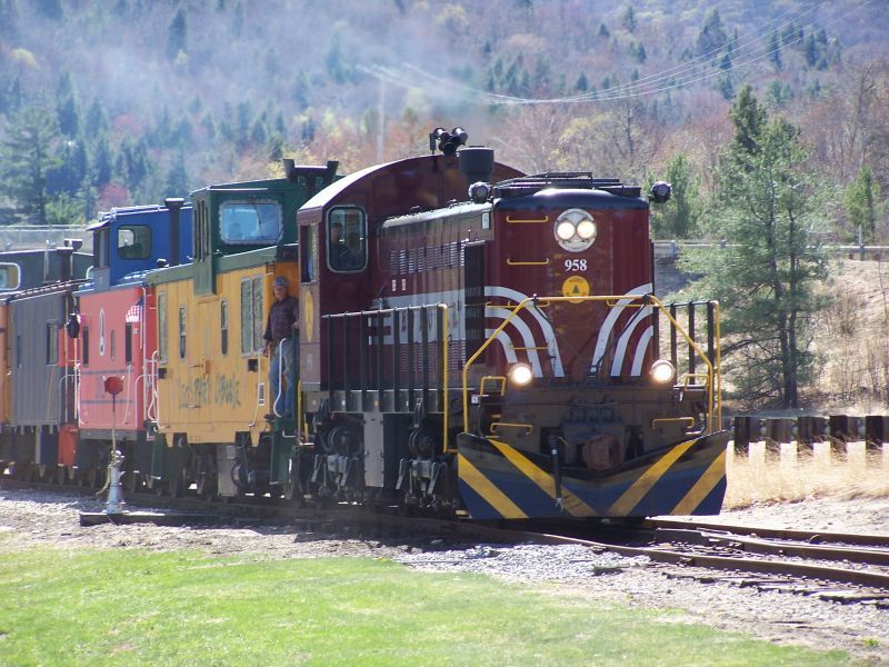 Photo of Caboose Train Arriving in Lincoln