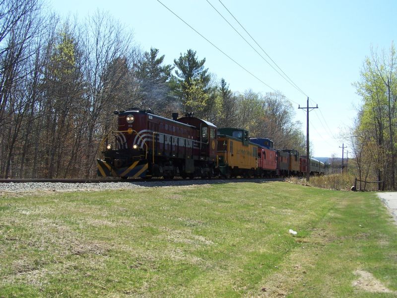 Photo of The Caboose Train heading back to Tilton