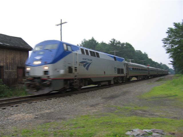 Photo of Amtrak 681 rips thru 