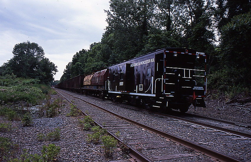 Photo of P&W caboose 5001 on the rear of CT-1