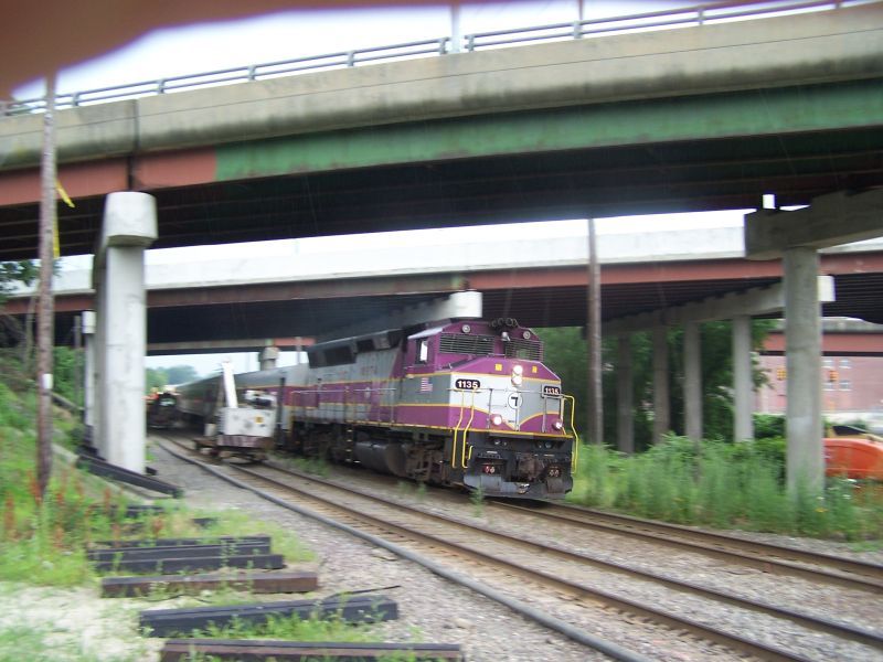 Photo of MBTA GP40MC #1135