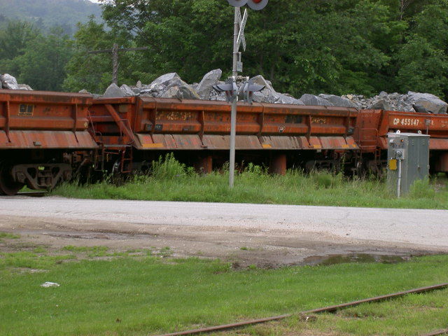 Photo of GMRC Stone Xtra at Cuttingsville, Vt  with CP side dump cars07-02-06