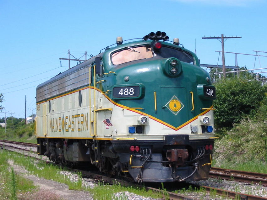 Photo of Maine Eastern Railroad - www.amtrakdowneasterphotos.com