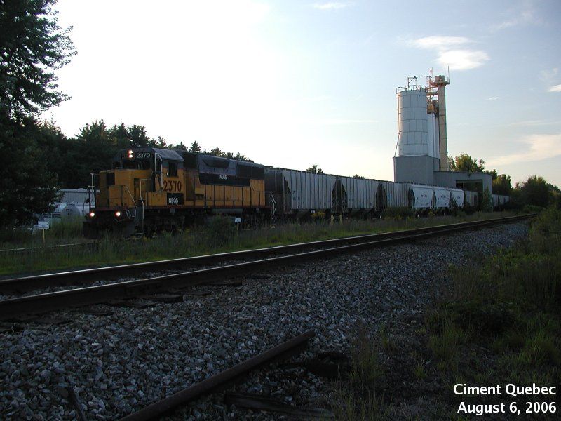 Photo of NEGS 2370 switches Ciment Quebec in Bow, NH