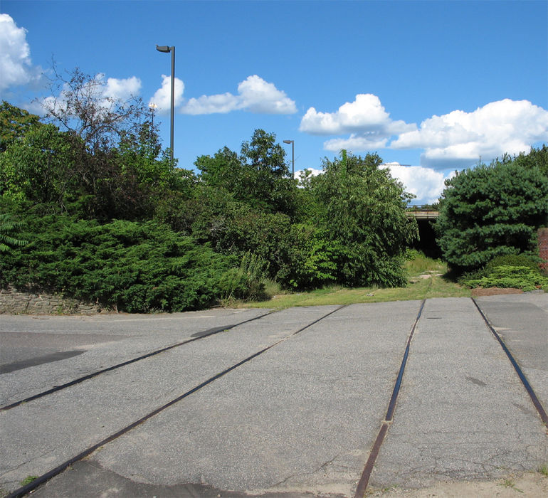 Photo of Stoneham Branch approach to tunnel under Route 93