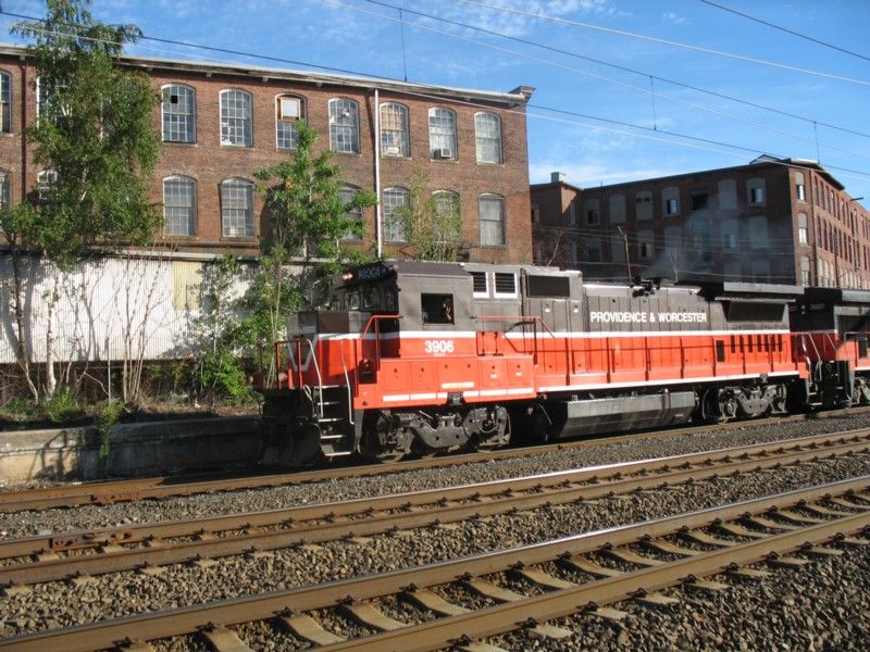 Photo of 3906 at the Pawtucket yards (Boston Railway Terminal)