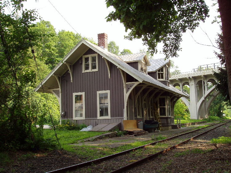 Photo of Cornwall Station - trackside