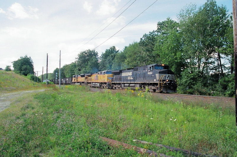 Photo of LOADED BOW COAL AT CPF-335