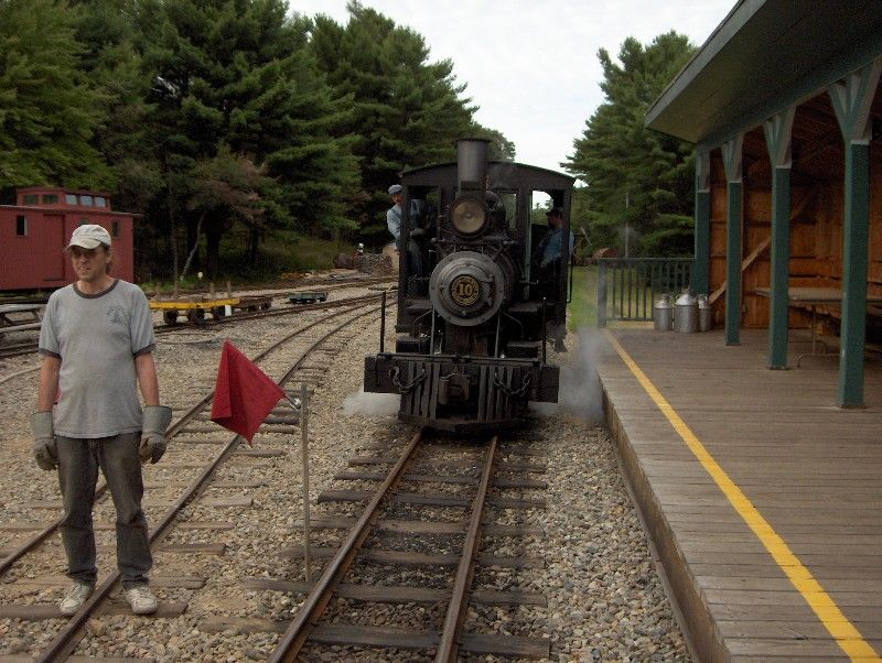 Photo of Locomotive 10 waits to try the new Sheepscot south switch
