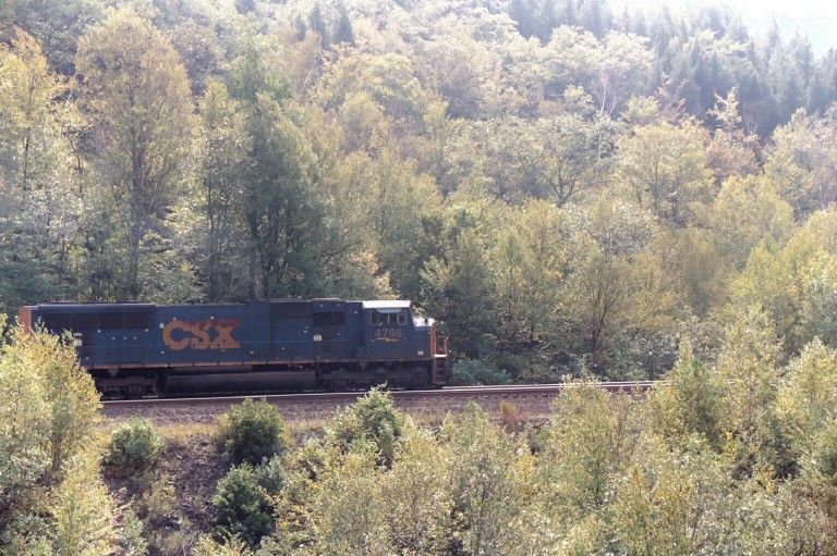 Photo of CSX pulling west Chester MA