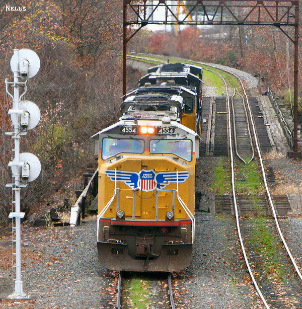 Photo of Union Pacific power and New England colors!