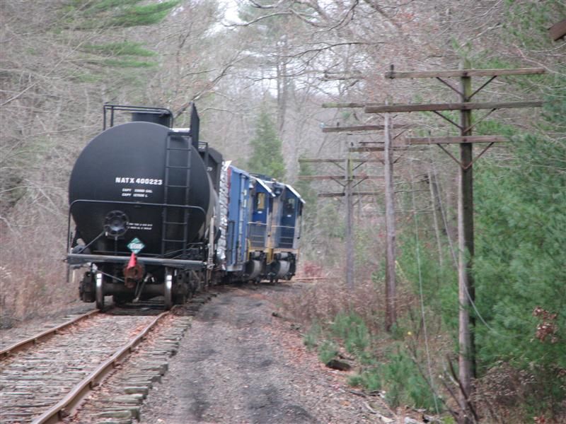 Photo of The CSX 6228 southbound to Fall River