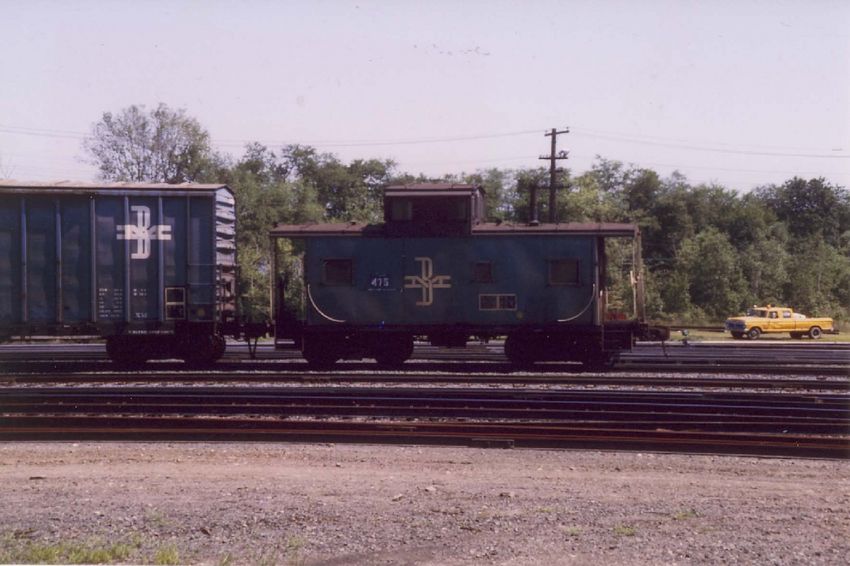 Photo of 475 in the E. Deerfield Yard