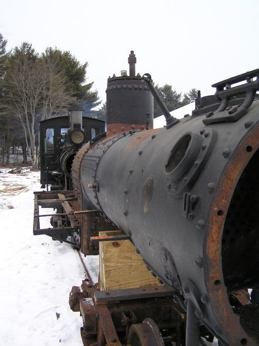 Photo of No. 9 Boiler on Side track.