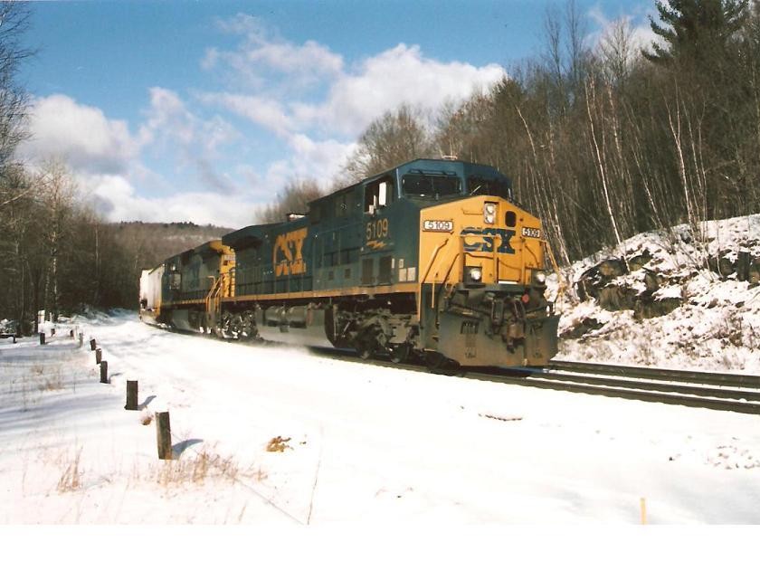 Photo of CSX at the caboose, Middlefield, Mass