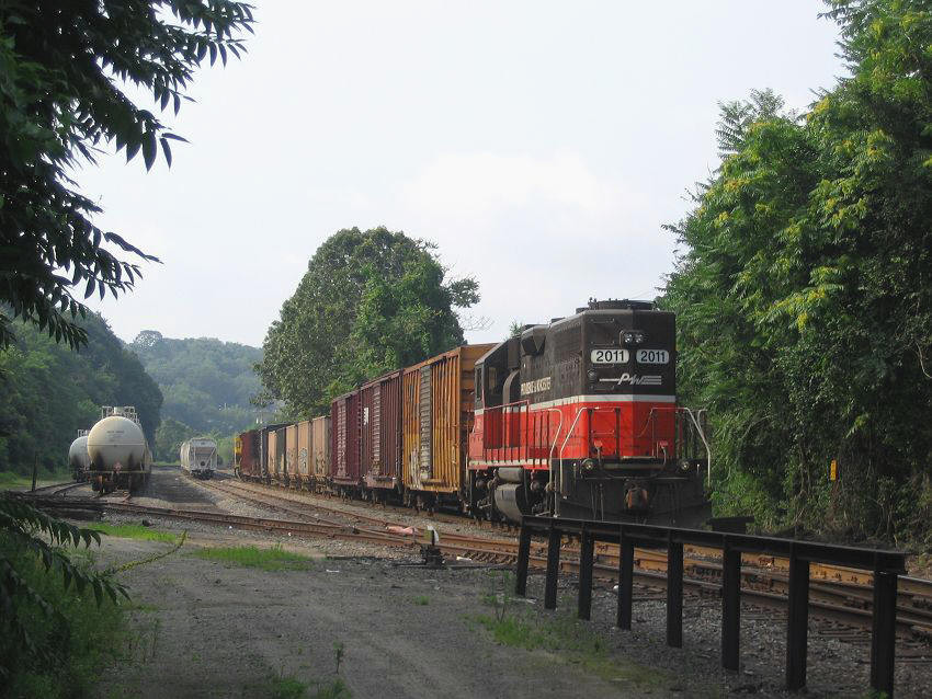 Photo of NR-2 southbound through Norwich