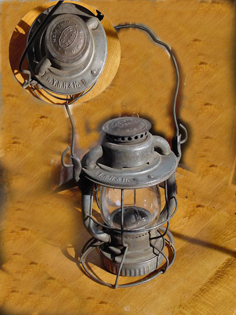 Photo of NYNHHRR-Dietz-Vesta yard lantern