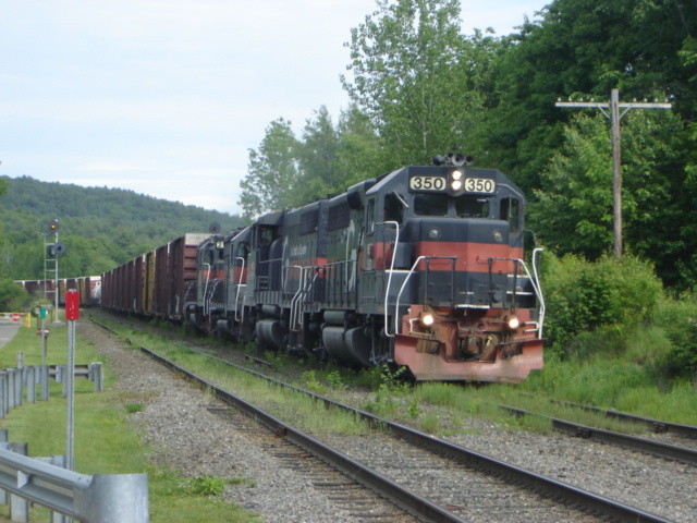 Photo of WAED westbound at Royalston