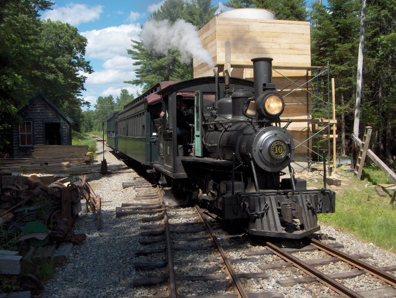 Photo of Train #10 arriving at Sheepscot