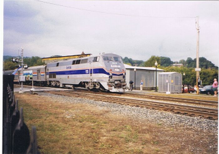 Photo of Amtrak at WRJ